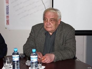 Писатель и политик Владимир Буковский поддержал Михаила Прохорова