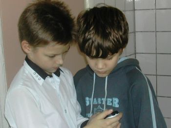 Милиция Минской области Беларуси озаботилась порнографией на мобильниках подростков