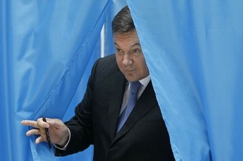 Партия регионов лидирует на выборах в Украине